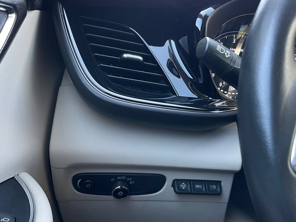 Used 2023 Buick Envision Avenir FWD image 14