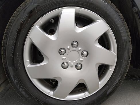 Used 2022 Toyota Corolla SE FWD image 31