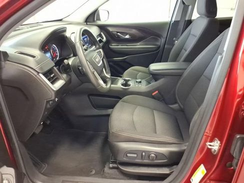 Used 2024 GMC Terrain SLE w/ Driver Convenience Package FWD image 12