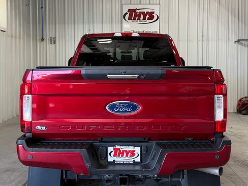 Used 2019 Ford F350 Lariat AWD/4WD image 4