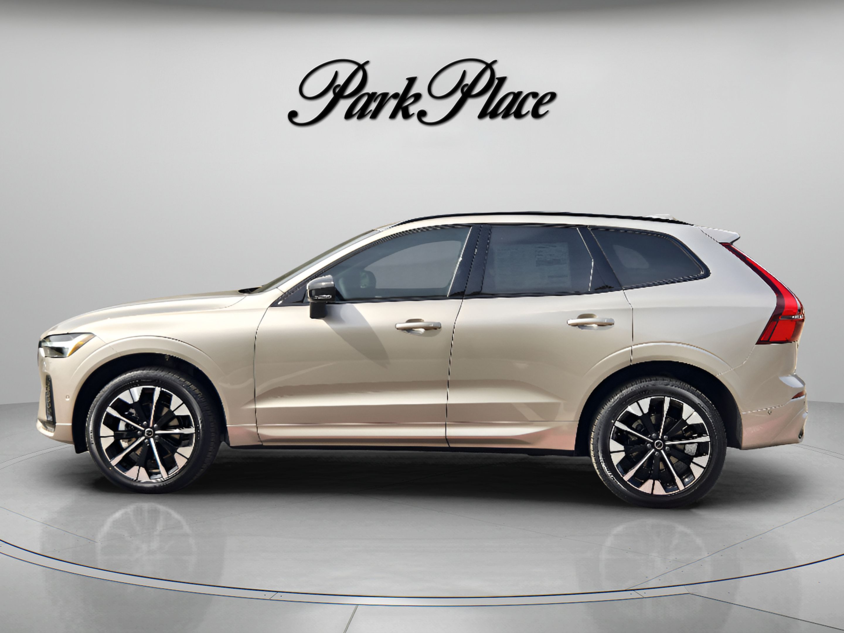 Used 2026 Volvo XC60 B5 Plus w/ Protection Package Premier AWD/4WD image 2