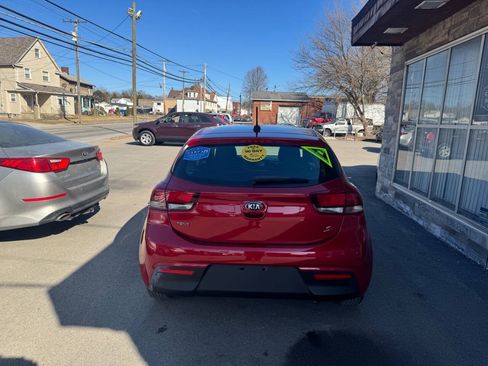 Used 2018 Kia Rio S FWD image 4