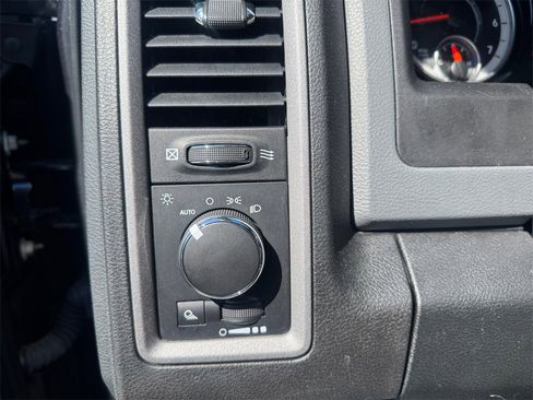 Used 2017 RAM 2500 Tradesman w/ Popular Equipment Group image 21