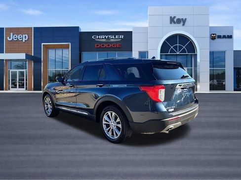 Used 2023 Ford Explorer Limited w/ Equipment Group 301A AWD/4WD image 4