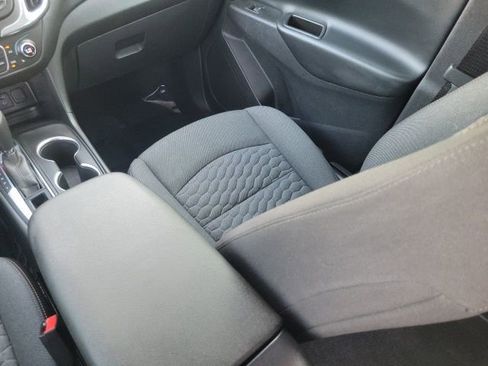 Used 2020 Chevrolet Equinox LT FWD image 15