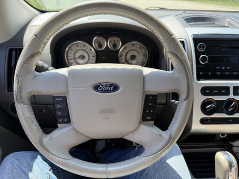 Used 2009 Ford Edge SEL image 23