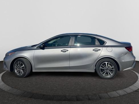 Used 2024 Kia Forte LXS image 8