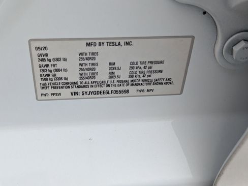 Used 2020 Tesla Model Y Long Range image 38