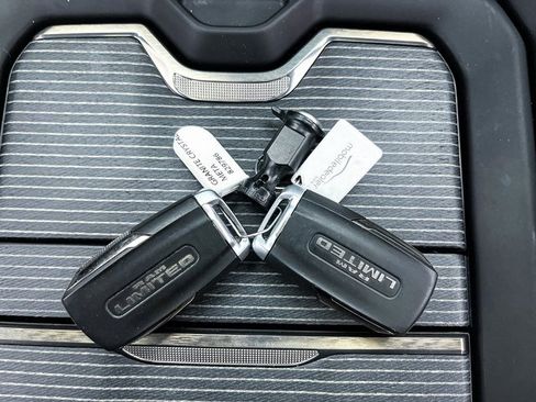 Used 2021 RAM 1500 Limited image 40