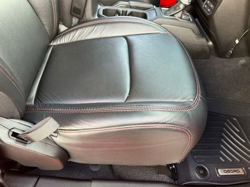 Used 2022 Jeep Wrangler Unlimited Sport image 37