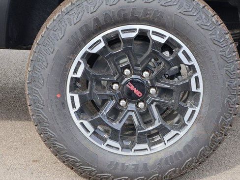 New 2026 GMC Canyon AT4 image 42