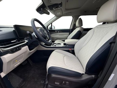 New 2026 Kia Carnival SX w/ SX Dark Edition Package FWD image 9