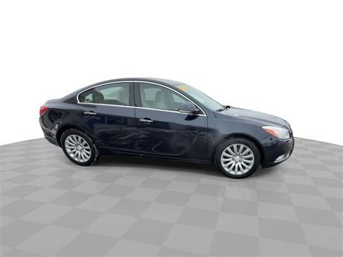 Used 2013 Buick Regal Premium image 9