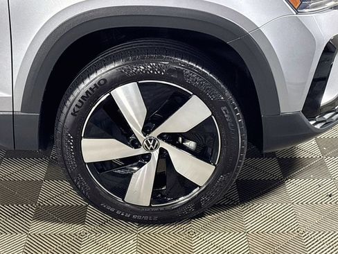 Certified 2024 Volkswagen Taos S AWD/4WD image 24