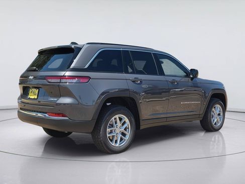 New 2026 Jeep Grand Cherokee Laredo X RWD image 4