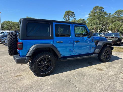 Certified 2022 Jeep Wrangler Unlimited Sport AWD/4WD image 3