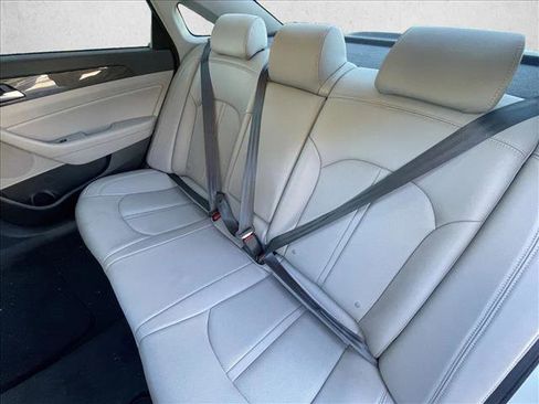 Used 2018 Hyundai Sonata Limited image 18