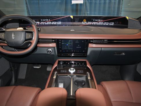 New 2025 Lincoln Navigator Reserve AWD/4WD image 30