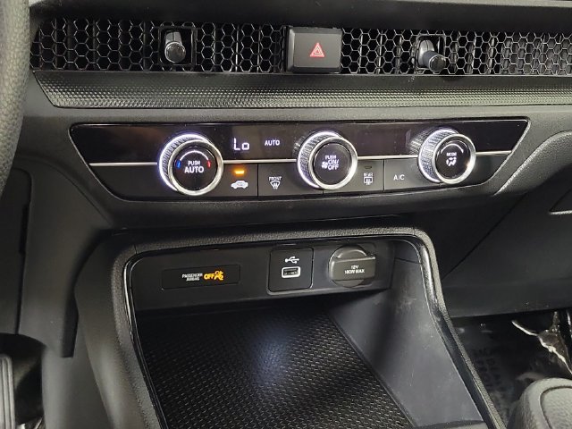 Used 2025 Honda CR-V LX image 29