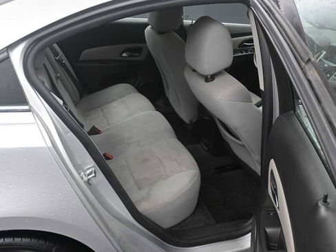 Used 2014 Chevrolet Cruze LT w/ RS Package image 11