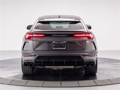 Used 2021 Lamborghini Urus image 4