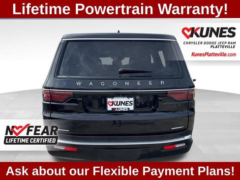 Used 2023 Jeep Wagoneer Series II AWD/4WD image 5