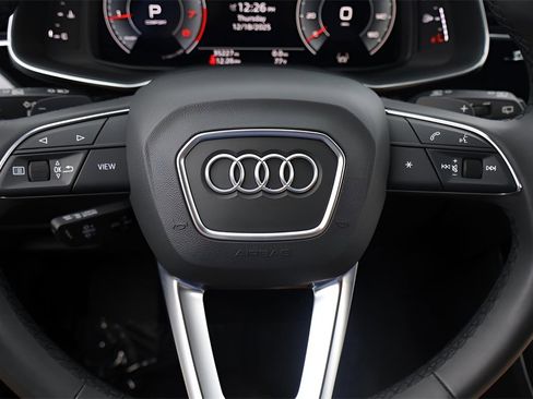 Used 2023 Audi Q7 2.0T Premium Plus w/ Premium Plus Package image 14
