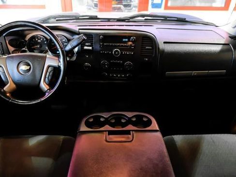 Used 2012 Chevrolet Silverado 2500 LT w/ Interior Plus Package image 15