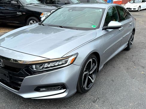 Used 2020 Honda Accord Sport image 3