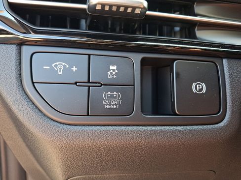 New 2026 Kia Sportage S AWD/4WD image 17