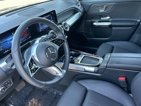 New 2026 Mercedes-Benz GLB 250 image 10