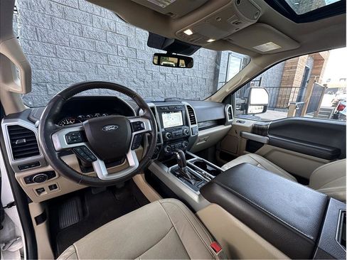 Used 2018 Ford F150 Lariat w/ Equipment Group 502A Luxury AWD/4WD image 14