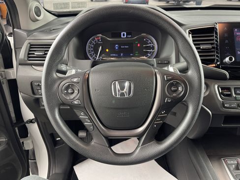 Used 2023 Honda Ridgeline Sport image 17