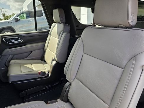 Certified 2022 GMC Yukon SLT w/ SLT Premium Package image 19