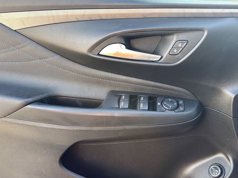 Used 2024 Buick Envista Sport Touring w/ Convenience I Package FWD image 10