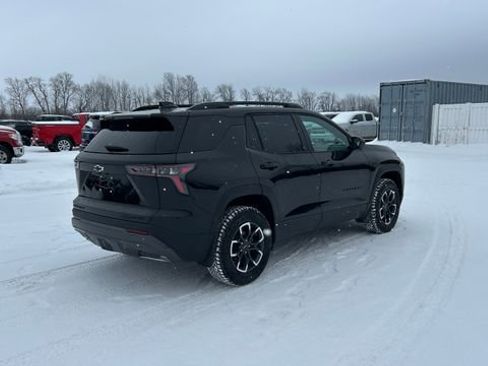 New 2026 Chevrolet Equinox ACTIV image 3