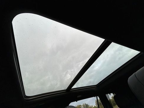 Used 2023 Toyota Sequoia Platinum image 33