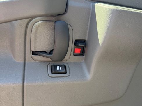 Used 2019 Chevrolet Express 3500 LT w/ LT Preferred Equipment Group RWD image 23