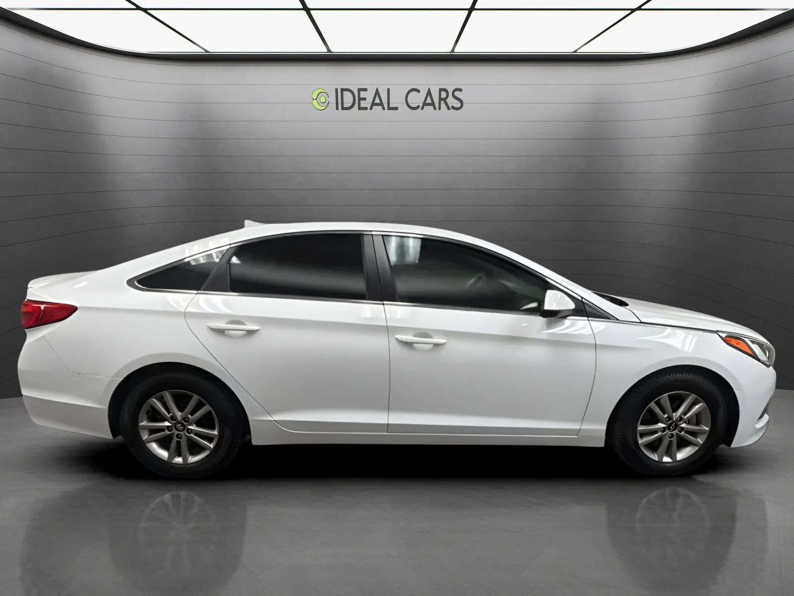 Used 2016 Hyundai Sonata SE FWD image 4