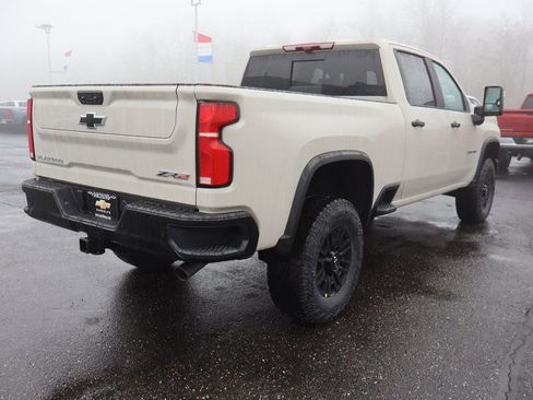 New 2026 Chevrolet Silverado 2500 ZR2 image 26