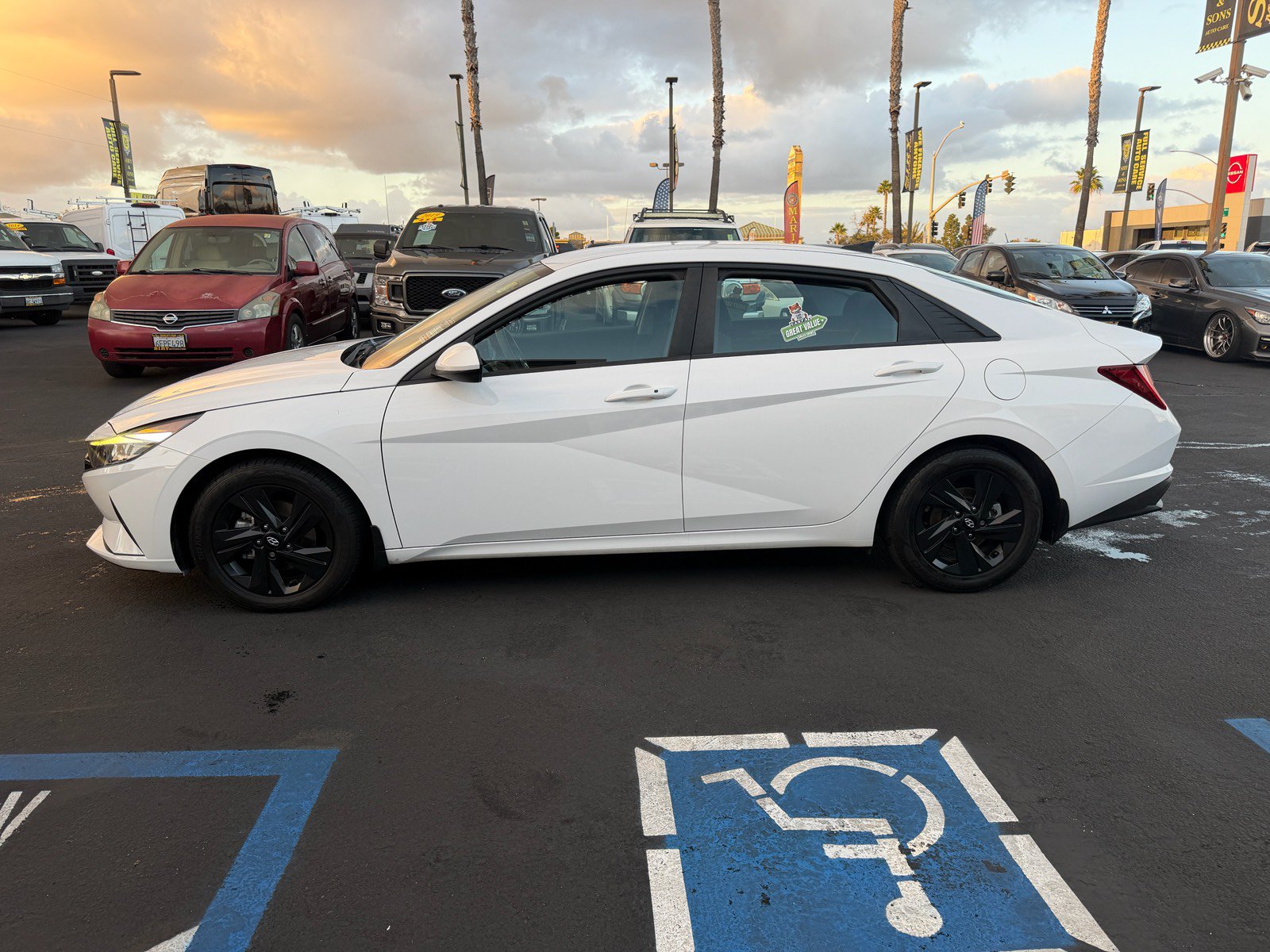 Used 2023 Hyundai Elantra Blue w/ Cargo Package FWD image 6