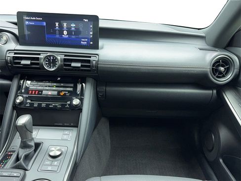 Used 2023 Lexus IS 300 AWD w/ Premium Package image 19