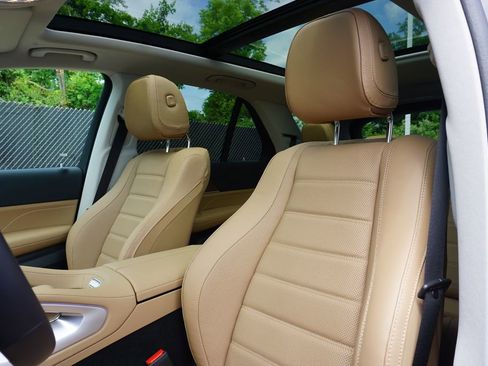 Certified 2026 Mercedes-Benz GLE 450 4MATIC image 11