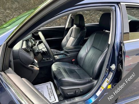 Used 2015 Toyota Avalon XLE FWD image 23