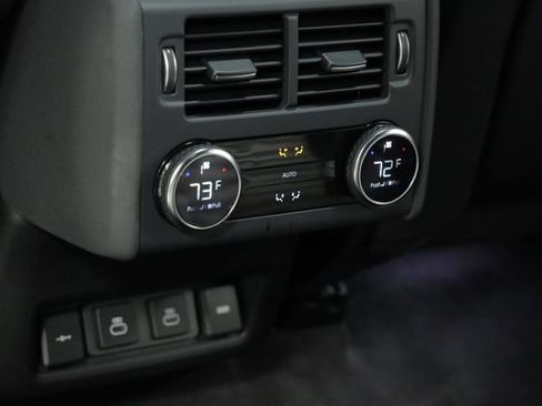 Used 2021 Land Rover Discovery HSE R-Dynamic image 38