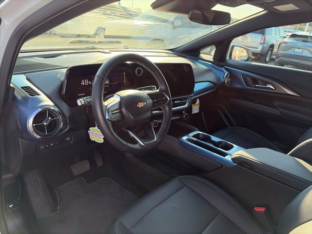 Used 2025 Chevrolet Equinox EV LT w/ Convenience Package FWD image 11