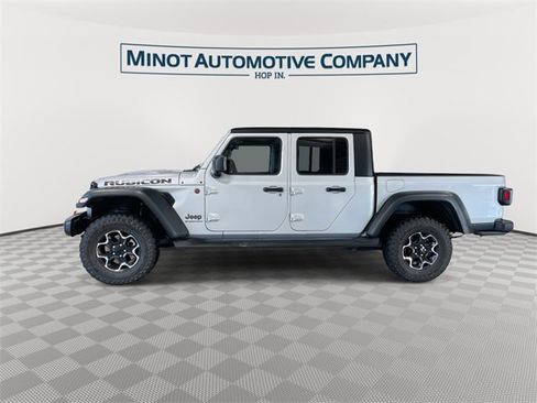 Certified 2023 Jeep Gladiator Rubicon w/ Cold Weather Group image 5