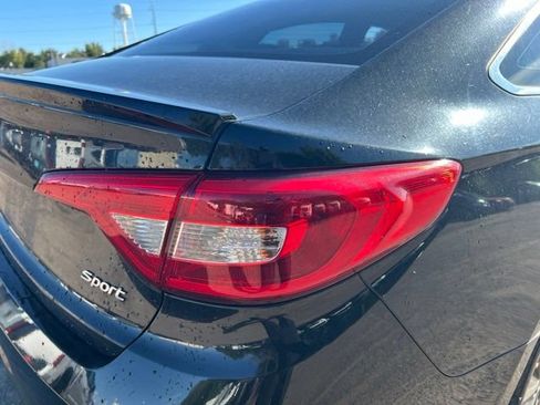 Used 2017 Hyundai Sonata Sport w/ Value Edition Package 02 FWD image 12