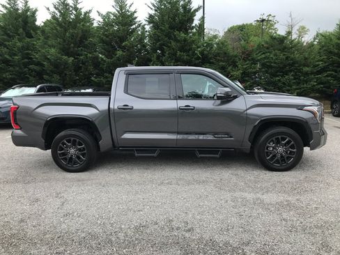 Used 2023 Toyota Tundra Platinum AWD/4WD image 9