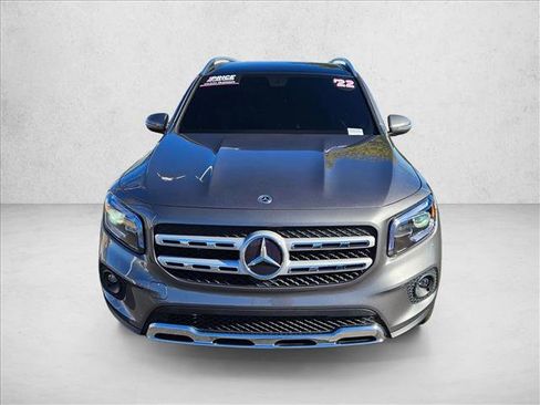 Used 2022 Mercedes-Benz GLB 250 image 2